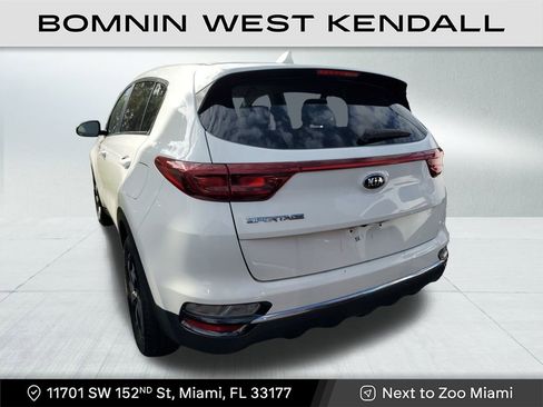 Used 2021 Kia Sportage LX image 4
