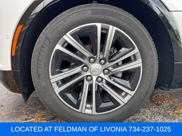 Certified 2024 Cadillac Lyriq Luxury AWD/4WD image 9