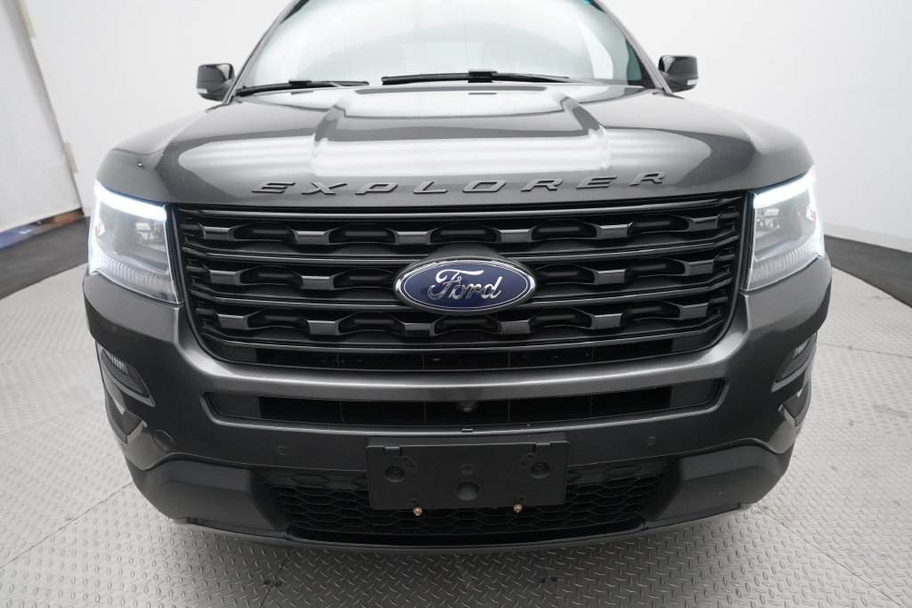 Used 2016 Ford Explorer Sport w/ Equipment Group 401A AWD/4WD image 22