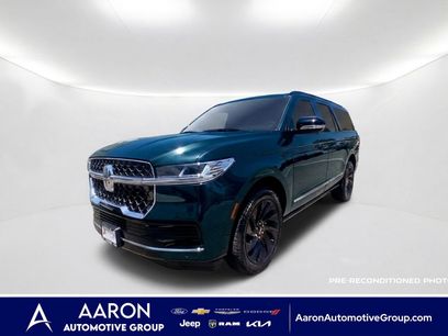 Used 2025 Lincoln Navigator L Reserve w/ Jet Appearance Package