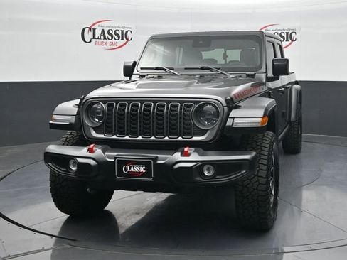 Used 2025 Jeep Gladiator Rubicon w/ Convenience Group image 4
