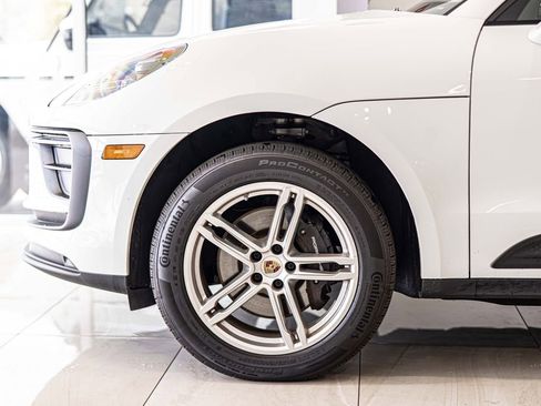 Used 2024 Porsche Macan AWD/4WD image 9