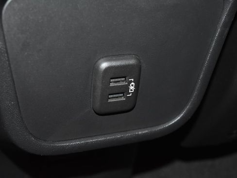 Used 2023 GMC Terrain AT4 image 25