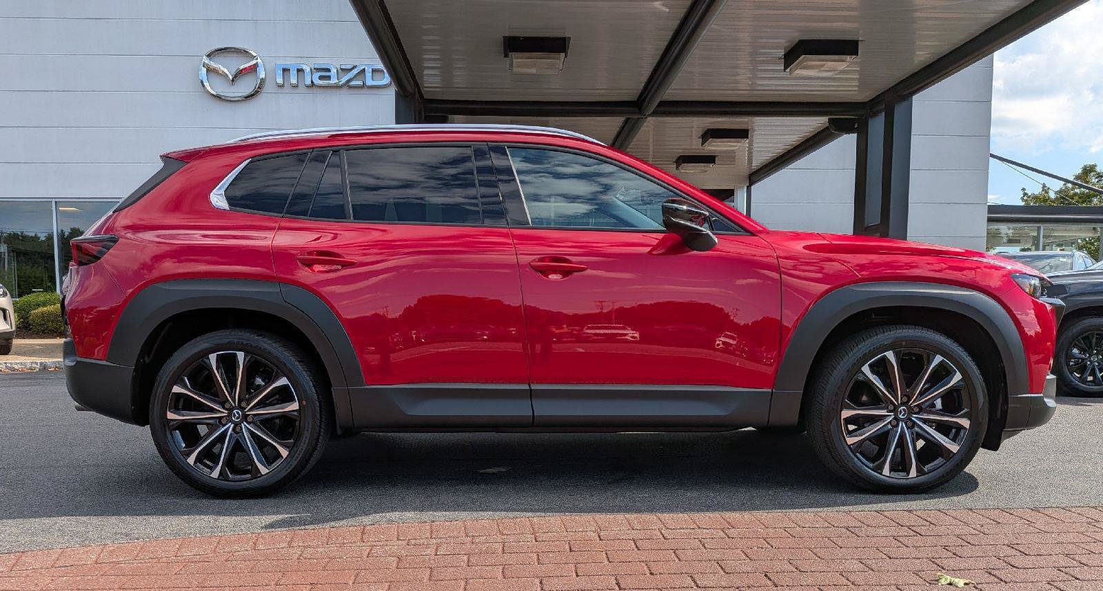 Certified 2025 MAZDA CX-50 AWD 2.5 S w/ Premium Plus Pkg image 6