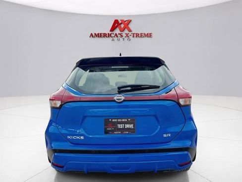 Used 2023 Nissan Kicks SR FWD image 5