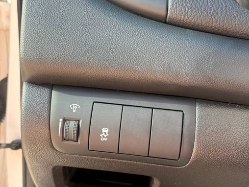 Used 2011 Kia Forte SX image 45