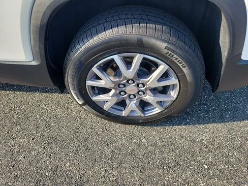 Used 2021 GMC Acadia SLT FWD image 6