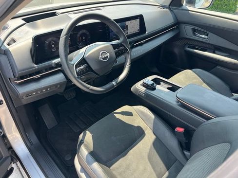 Used 2023 Nissan Ariya FWD image 14