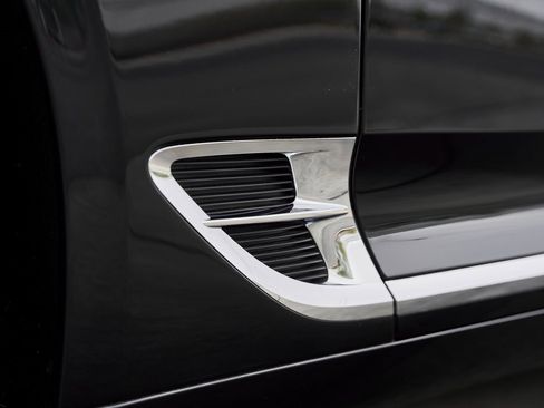 Used 2022 Bentley Continental GT image 8