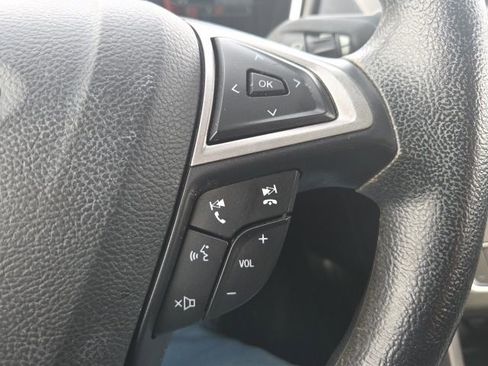 Used 2020 Ford Fusion SE FWD image 39