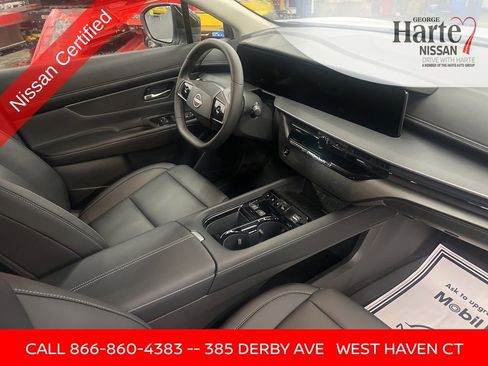 Certified 2025 Nissan Murano SV image 42