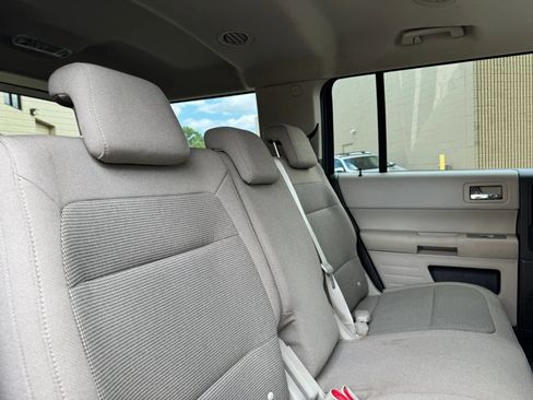 Used 2010 Ford Flex SE FWD image 30