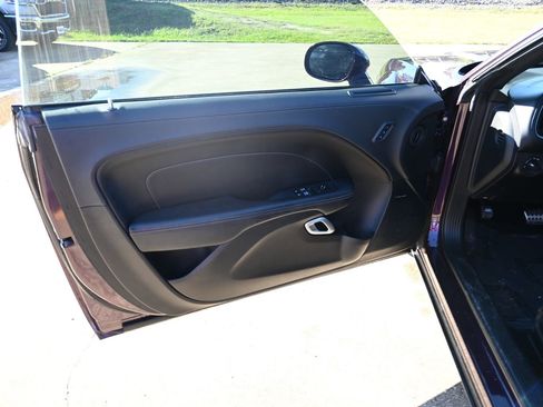 Used 2021 Dodge Challenger R/T Scat Pack image 9