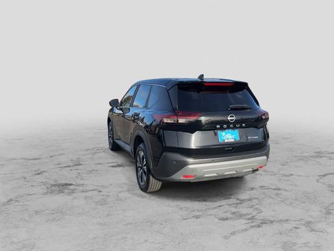 Used 2023 Nissan Rogue SV image 6