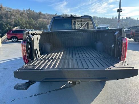 New 2025 Toyota Tundra Platinum image 7