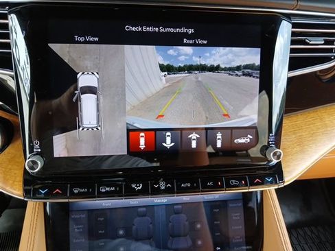 Used 2024 Jeep Grand Wagoneer Series III w/ Rear Seat Video Group 1 AWD/4WD image 53