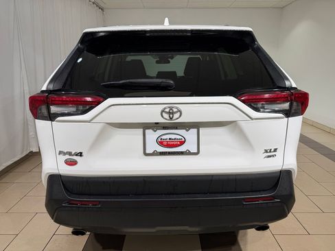 Used 2019 Toyota RAV4 XLE Premium w/ Cold Weather Package image 4