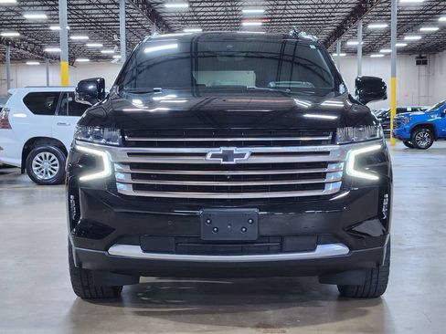 Used 2021 Chevrolet Tahoe High Country w/ Premium Package AWD/4WD image 2