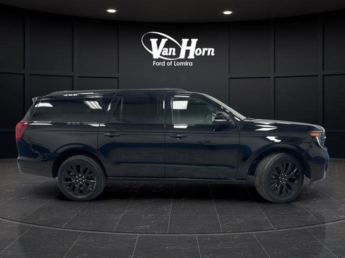 Used 2025 Ford Expedition Max Platinum w/ Stealth Appearance Package AWD/4WD image 8