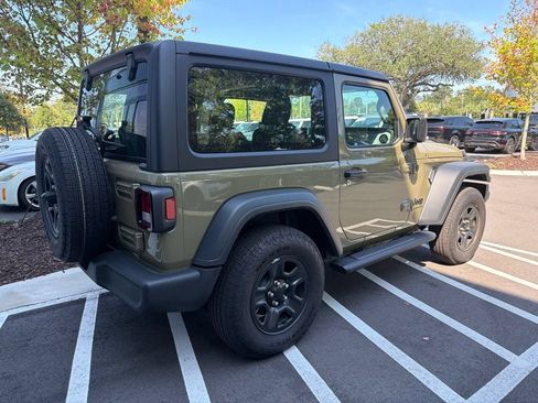 Used 2025 Jeep Wrangler Sport AWD/4WD image 3