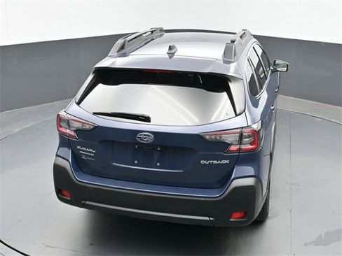 Used 2024 Subaru Outback Premium image 37