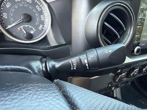 Used 2021 Toyota Tacoma SR5 image 36