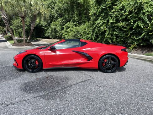 Used 2020 Chevrolet Corvette Stingray Preferred Cpe w/ 2LT Preferred Equipment Group RWD image 6