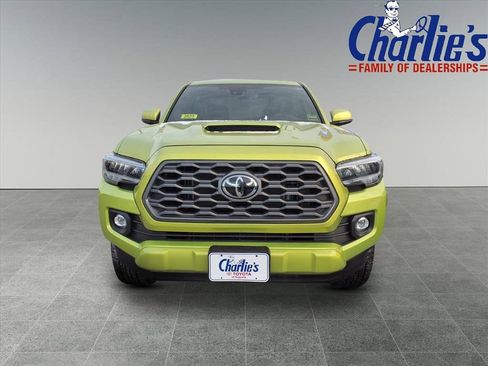 Used 2023 Toyota Tacoma TRD Sport image 2