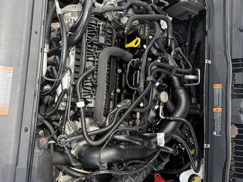 Used 2020 Ford Fusion SE FWD image 21