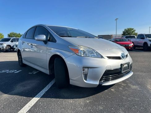 Used 2015 Toyota Prius Three FWD image 12