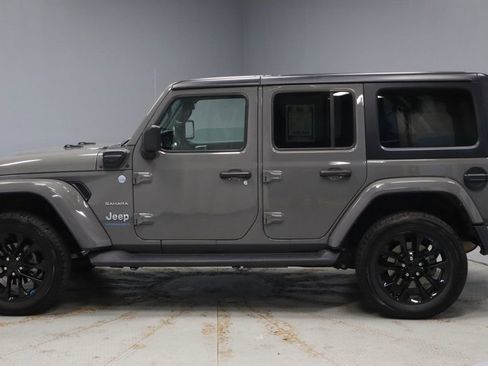 Used 2023 Jeep Wrangler Unlimited Sahara image 8