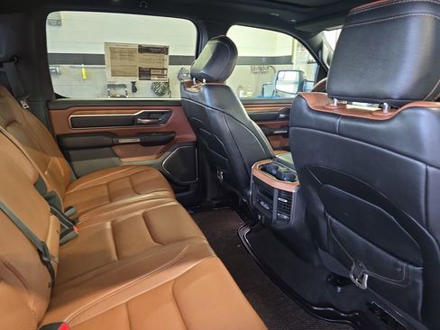 Used 2019 RAM 1500 Limited w/ Body Color Bumper Group image 12