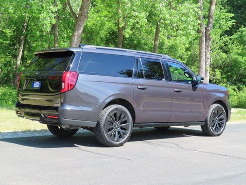 Used 2025 Ford Expedition Max Platinum w/ Stealth Appearance Package AWD/4WD image 3