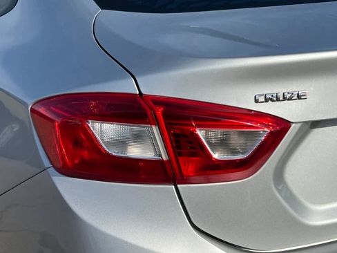 Used 2017 Chevrolet Cruze LS image 15