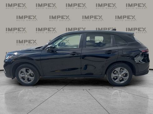 Used 2026 Honda HR-V LX image 2