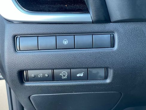 Certified 2025 Nissan Rogue SL AWD/4WD image 14