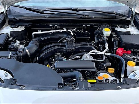 Used 2025 Subaru Outback Premium image 30