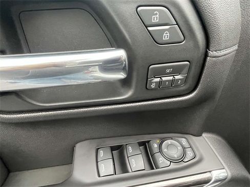 Certified 2019 Chevrolet Silverado 1500 LTZ w/ LTZ Plus Package image 18