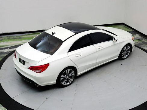 Used 2015 Mercedes-Benz CLA 250 image 33