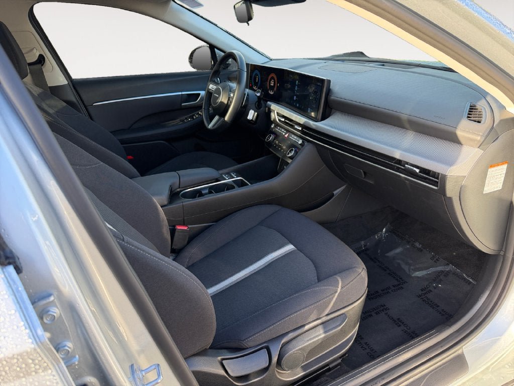 Used 2026 Hyundai Sonata SEL FWD image 27