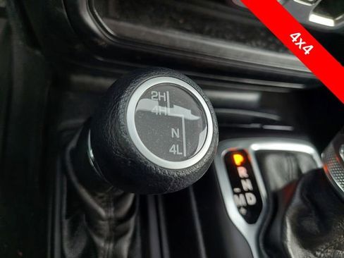 Used 2020 Jeep Gladiator Sport w/ Quick Order Package 24S image 11