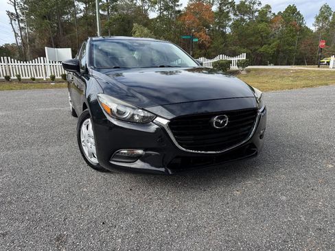 Used 2018 MAZDA MAZDA3 Sport image 37