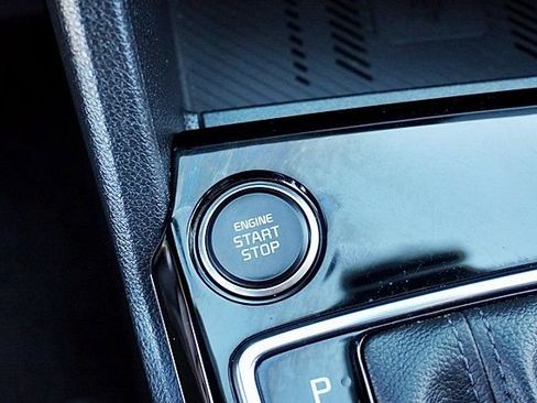 Used 2024 Kia Sportage EX image 30