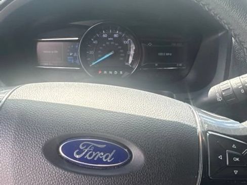 Used 2018 Ford Explorer Limited w/ Equipment Group 301A FWD image 18