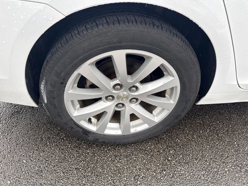 Used 2015 Chevrolet Malibu LT image 22