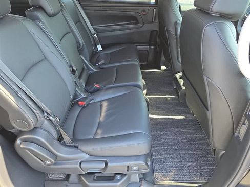 Certified 2026 Honda Odyssey EX-L image 24