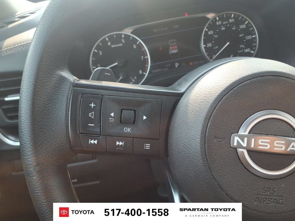 Used 2024 Nissan Rogue SV AWD/4WD image 17