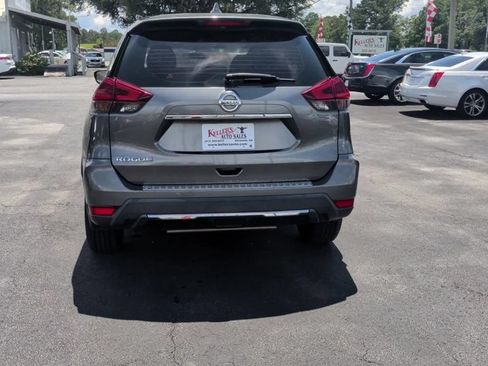 Used 2018 Nissan Rogue S FWD image 7