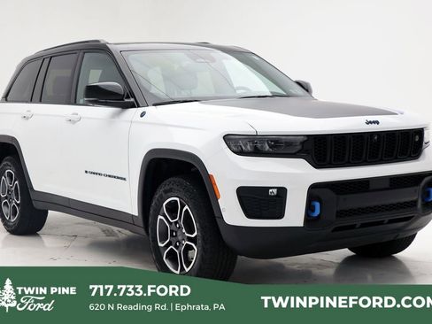 Used 2022 Jeep Grand Cherokee Trailhawk w/ Advanced Protech Group II image 1