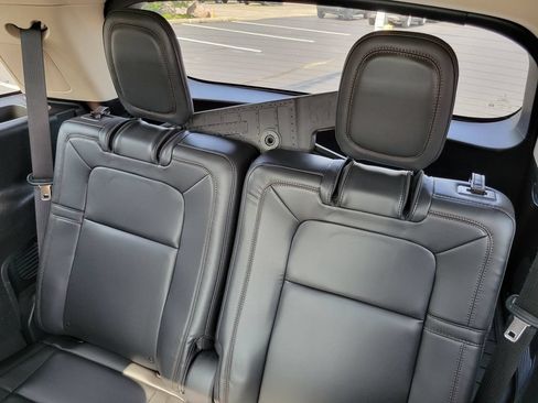 Used 2020 Lincoln Aviator Reserve w/ Equipment Group 202A AWD/4WD image 28